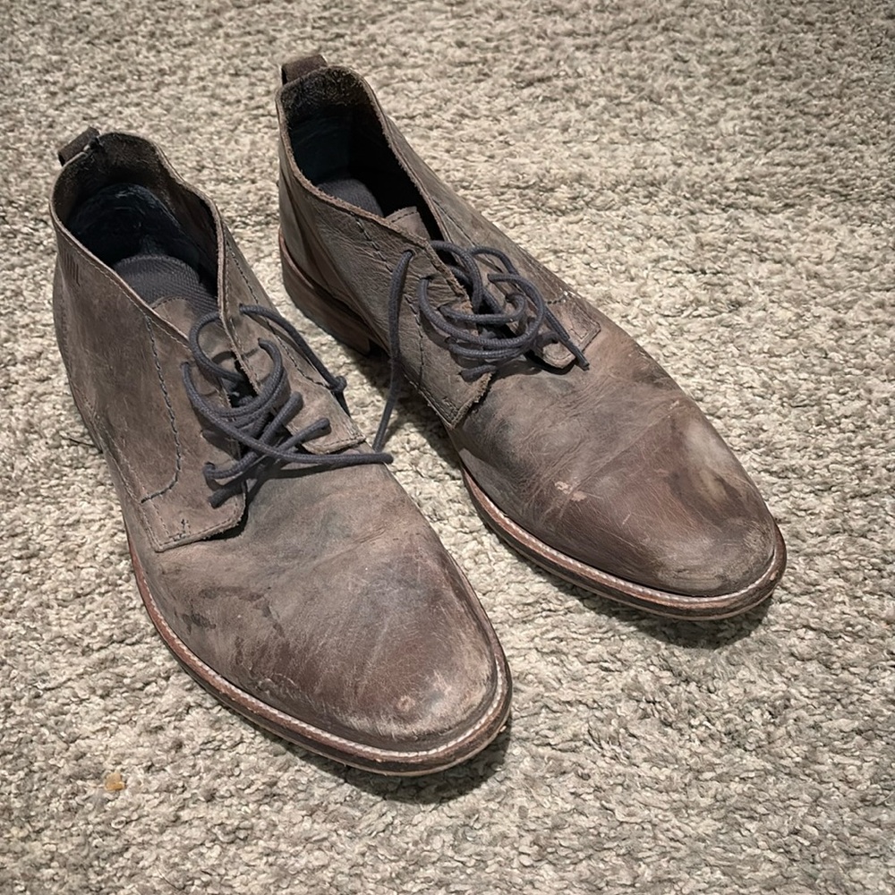 Mens leather shoes
